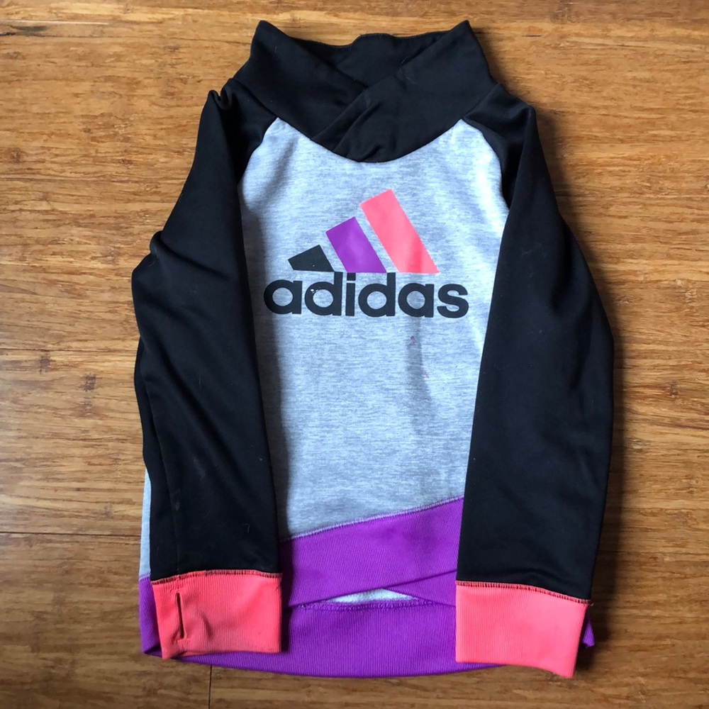 Adidas Sweatshirt